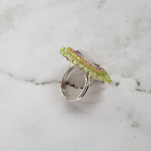 Load image into Gallery viewer, Frog Green and Pink Beaded Ring
