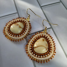 Load image into Gallery viewer, Cinnamon Swirl Beaded Earrings
