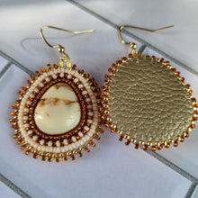 Load image into Gallery viewer, Cinnamon Swirl Beaded Earrings
