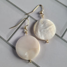 Load image into Gallery viewer, Shell Bead Earrings
