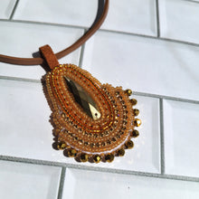 Load image into Gallery viewer, Beaded Choker Pendant in Brown
