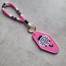 Load image into Gallery viewer, Cat Keychain
